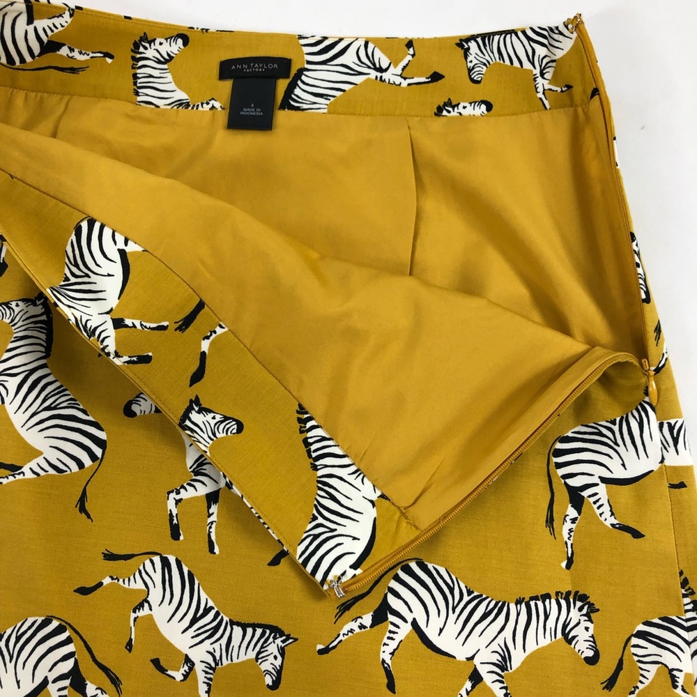Ann Taylor factory mustard yellow zebra skirt. 4 - Picture 4 of 5